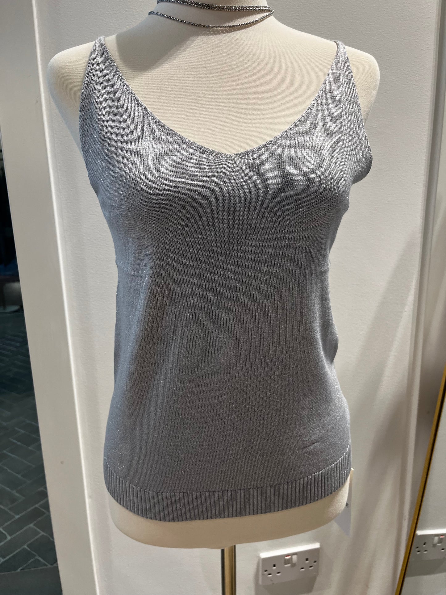 Choklate grey top