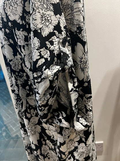 Dress floral black and white