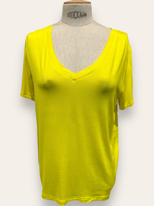 T-shirt IN APRIL yellow